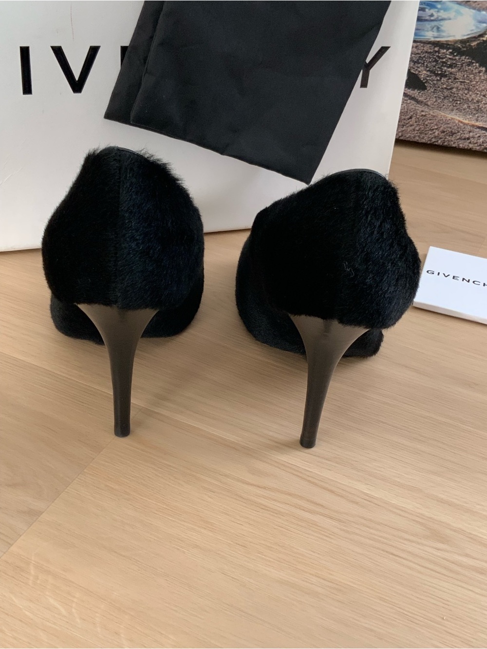 GIVENCHY  Lambskin Pumps - Picture 3 of 8